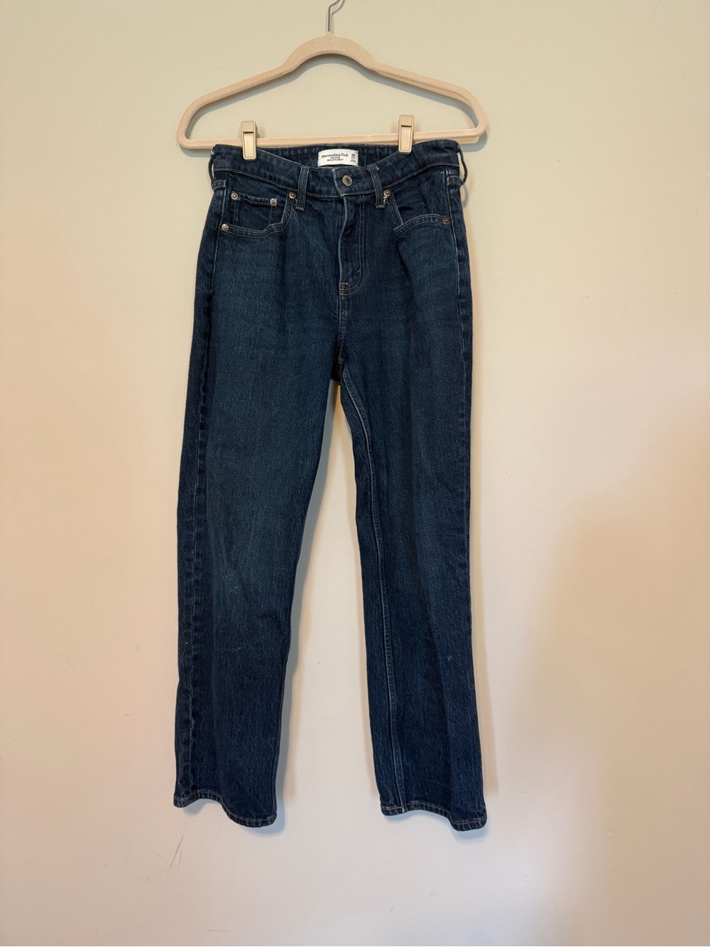 Mid-Rise Curve Love 90s Straight Jeans